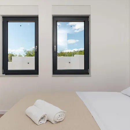 Sime By Interhome * Maslenica